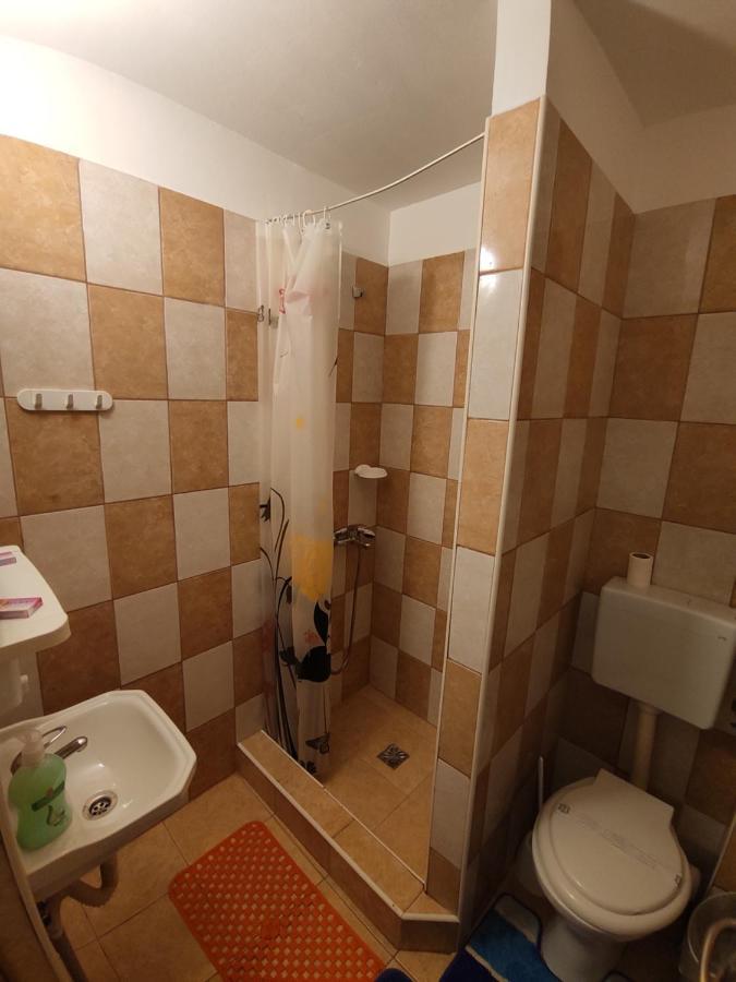 Pensiunea Alb Baile 1 Mai Zimmer foto